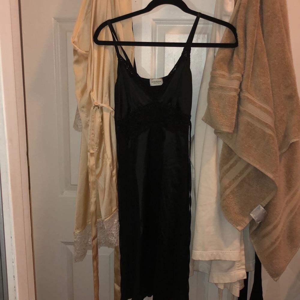 Black slip motivi dress size medium